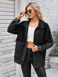 Jeansjacke im Used-Look mit Knopfverschluss und Taschen in Blau