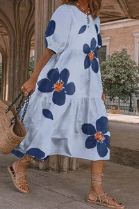 Kleid mit flatterndem Rock, ideal für einen femininen und romantischen Look