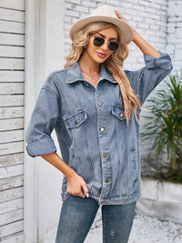 Jeansjacke im Oversize-Schnitt mit Knopfverschluss und langen Ärmeln