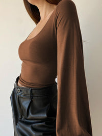 Alexa - Bluse mit quadratischem Ausschnitt und Puffärmeln