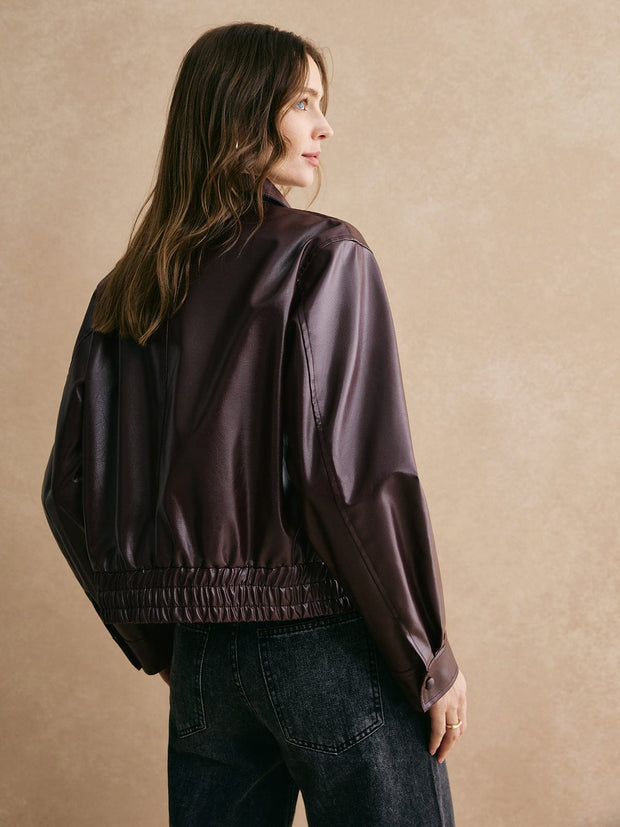 Kurze Lederjacke mit modernem, elegantem Design