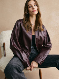 Kurze Lederjacke mit modernem, elegantem Design