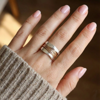 Silberring Mit Goldfäden Handgefertigter Schmuckring Aus Silber Und Goldfäden Mit Modernem Organischem Design