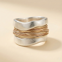 Silberring Mit Goldfäden Handgefertigter Schmuckring Aus Silber Und Goldfäden Mit Modernem Organischem Design