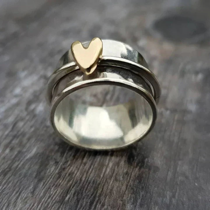 Vintage Silberring Herzform Mit Golddetail Breiter Mattierter Ring Mit Goldfaden Und Zentrales Herz