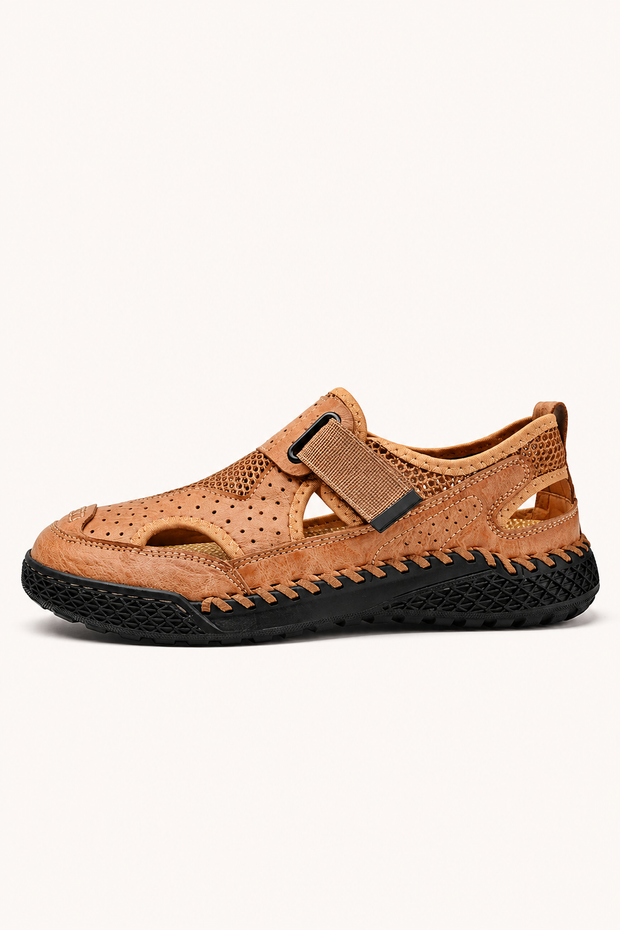 Geschlossene Herrensandalen mit Lochmuster und Klettverschluss – Lorenz