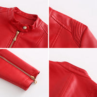 Elegante Lederjacke mit Rundhalsausschnitt und Knopfverschluss