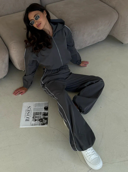 Sportliches Set mit Jacke und weiter Hose - Giada