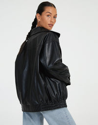 Moderne Lederjacke im Oversize-Schnitt