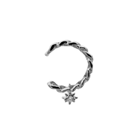 Star Chain Earcuff 14K Vergoldet