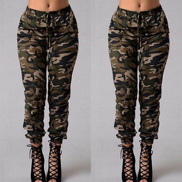 Serafina Hosen - Bequeme Damen Hose mit Camouflage-Muster – lässig und modebewusst