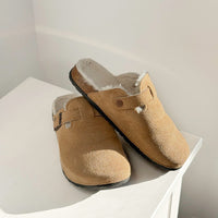 Elle Clogs in Wildlederoptik
