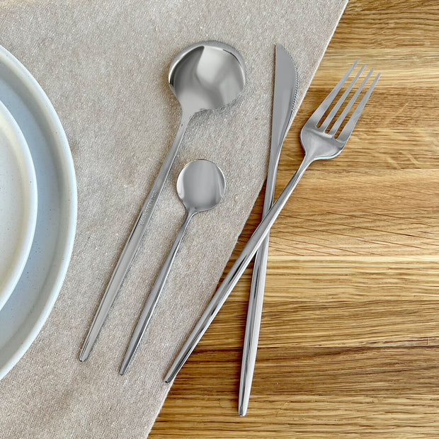 Modernes Besteck-Set in Silber, 24-teilig