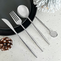 Modernes Besteck-Set in Silber, 24-teilig