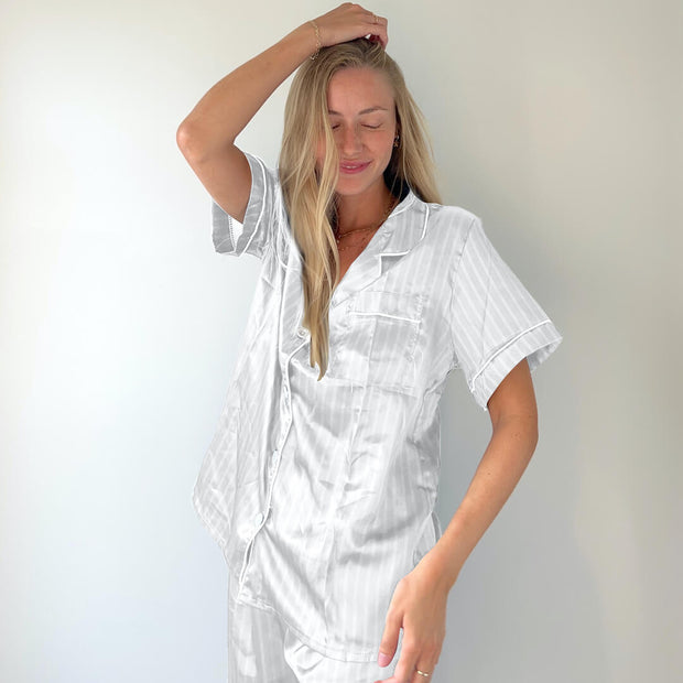 Ivy Kurzer Satin-Pyjama-Set