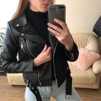 Wärmende Lederjacke für Herbst und Winter