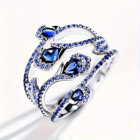 Unregelmäßiger Blau Kristall Silberner Ring Alina Mit Offenem Modernem Design Tropfenförmige Blausteine