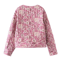 Steppjacke mit figurbetontem Schnitt, Blumenmuster und Knopfverschluss