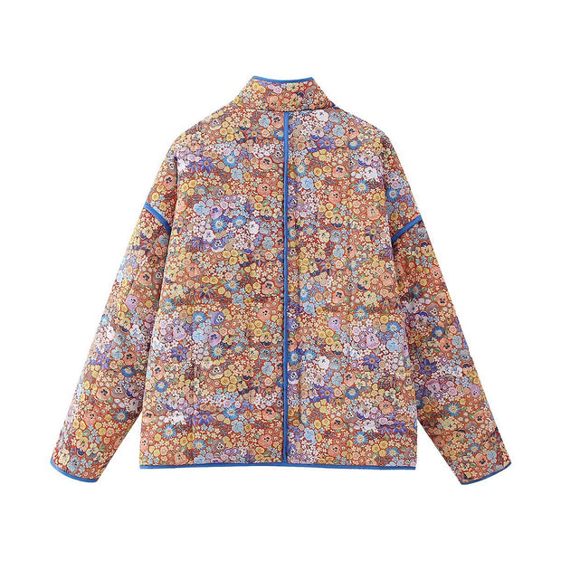 Jacke mit Blumenmuster, Taschen und überschnittenen Schultern in Lila