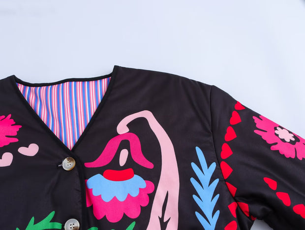 Jeansjacke mit Graffiti-Print und Taschen