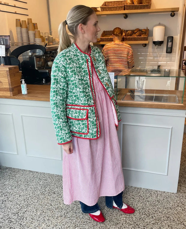 Jeansjacke mit Blumenmuster und Patchwork