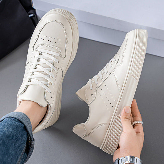 Sportliche Herren-Turnschuhe mit glatter Oberfläche - Kalen
