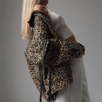 Jeansjacke mit Leopardenmuster und lockerer Passform