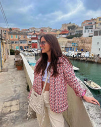 Steppjacke mit Blumenmuster, geometrischem Muster und Taschen