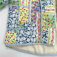 Jacke mit Blumenmuster, Patchwork und Taschen