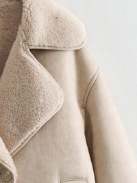 Klassische kurze Lederjacke