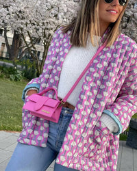 Steppjacke mit Blumenmuster, geometrischem Muster und Taschen