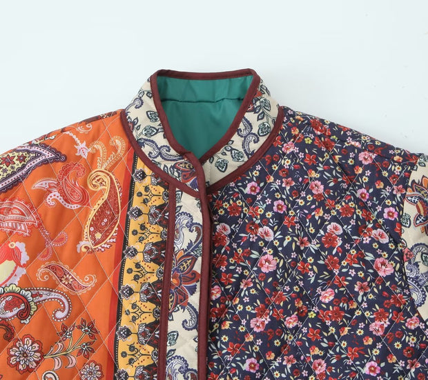 Steppjacke mit Ethno-Muster