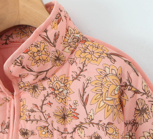 Jacke mit Blumenmuster, Patchwork und Stehkragen