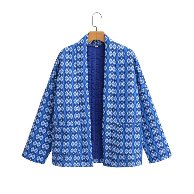 Steppjacke mit Blumenmuster, geometrischem Muster und Taschen
