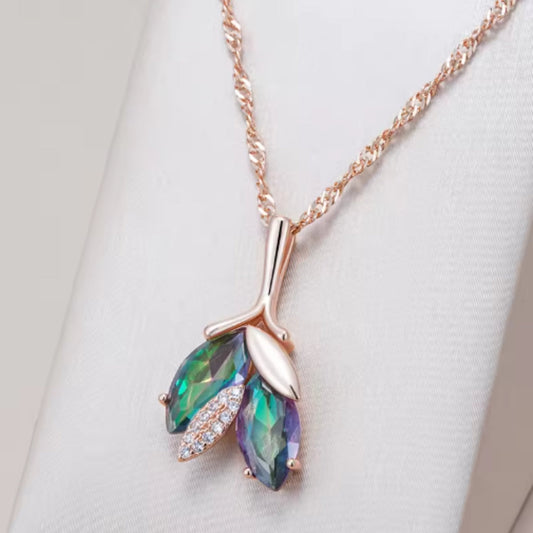 Collier Mit Goldfarbenen Mehrfarbigen Kristallanhängern Samira Exklusivkollektion