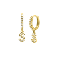 Shiny Letter Ohrringe 18K Vergoldet