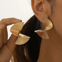 Ohrringe Glamourspiralen Von Adira Modernes Geometrisches Schmuckdesign Mit Poliertem Metallfinish