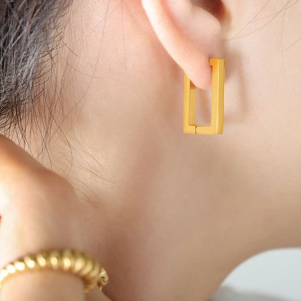 Ohrstecker Quadratische Eleganz Talisa Geometrische Minimalistische Ohrringe Mit Poliertem Gold Finish Reflektieren Licht