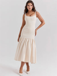 Ariana - Elegantes Kleid mit Falten und schmalem Schnitt