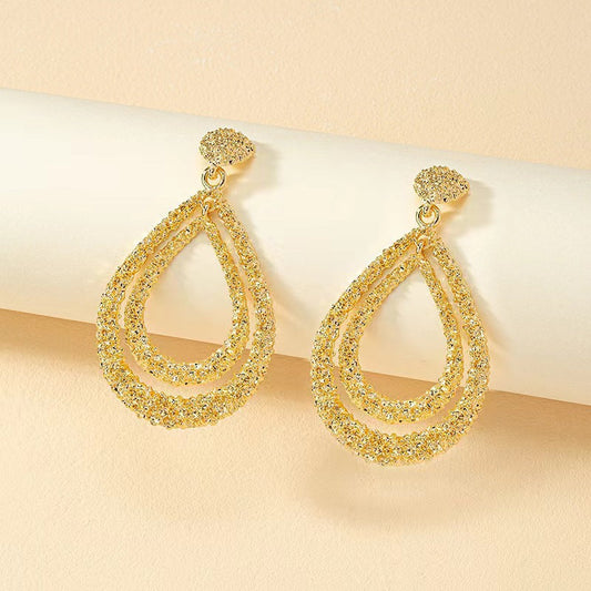 Funkelnde Tropfen-Ohrringe Ludovica Mit Doppeltem Umriss Und Glitzerkristallen Für Elegante Anlässe