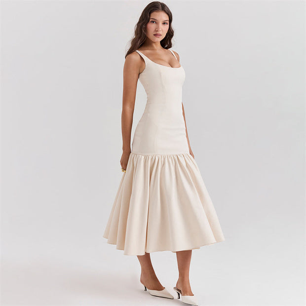 Ariana - Elegantes Kleid mit Falten und schmalem Schnitt