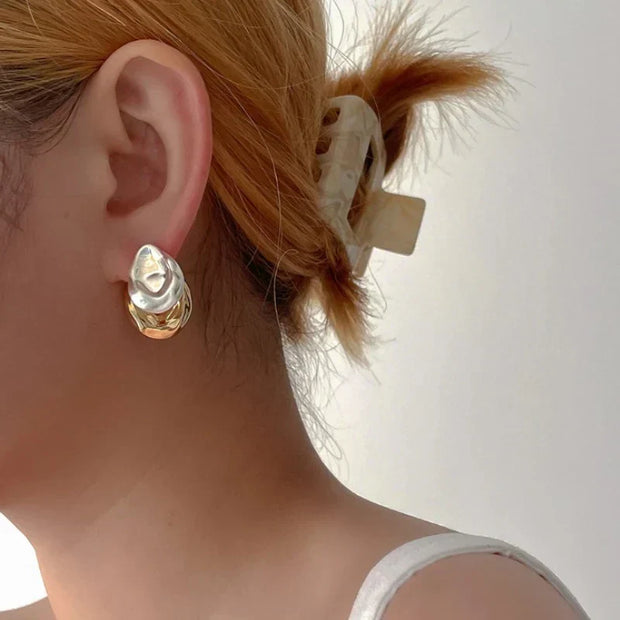 Skulpturale Ohrringe In Fusion Silber Und Goldtönen Artemis Elegant Modernes Kunstvolles Design