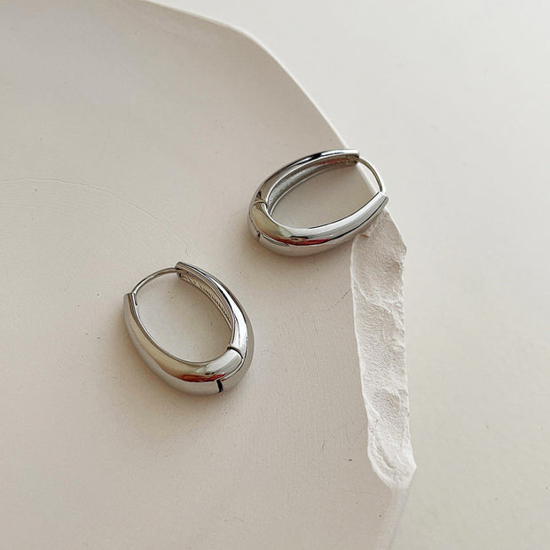 Schicke Mondsichel-Ohrringe Aurelia - Elegante Moderne Ohrringe Aus Edelstahl Mit Goldspiegel-Finish Für Jeden Anlass