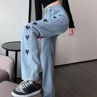 Loretta Hosen - Bequeme Denim Hose mit weitem Bein und romantischen Herzen