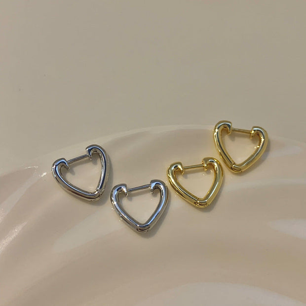 Ohrringe Evelina Mit Herzförmigem Verschluss Goldfarben Romantisch Minimalistisch Eleganter Damenschmuck
