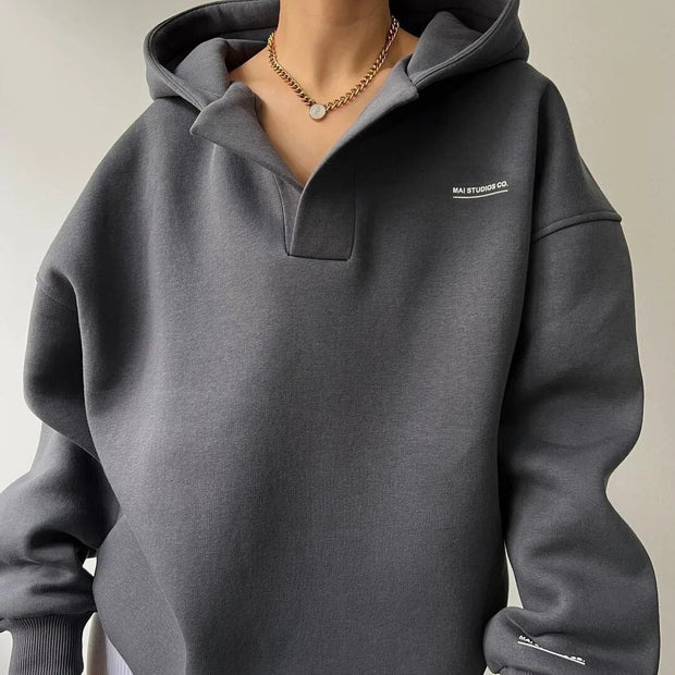Winter-Sweatshirt Elegance mit V-Ausschnitt
