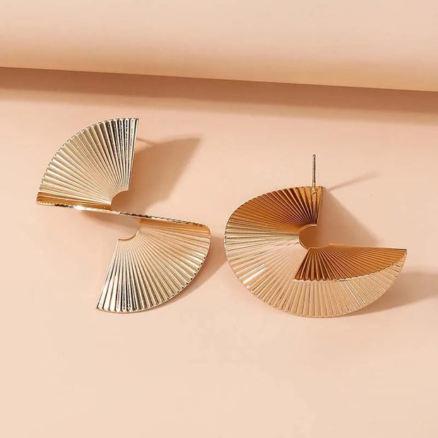 Ohrringe Glamourspiralen Von Adira Modernes Geometrisches Schmuckdesign Mit Poliertem Metallfinish