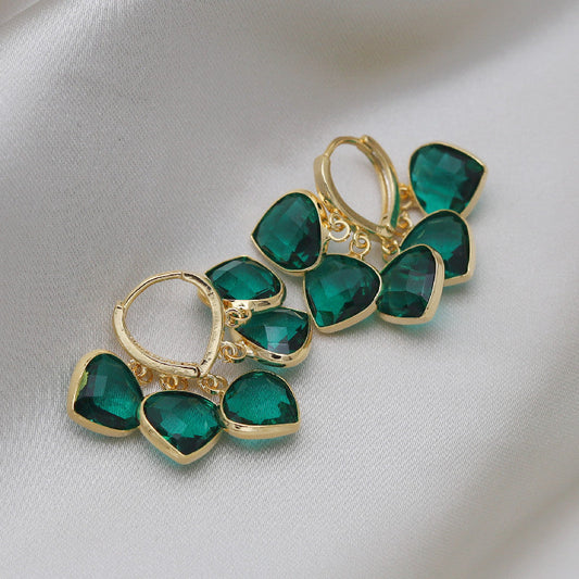 Glitz Smaragd Ohrringe Yasmina Elegante Facettierte Grüner Edelstein Schmuck Für Femininen Luxusstil