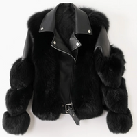 Luxuriöse Lederjacke mit Kunstfellbesatz