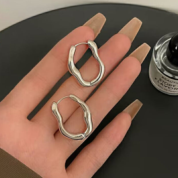 Hoop Ohrringe Organic Flow Floriana Modernes Fließendes Design Inspiriert Von Natürlichen Formen Spiegelndes Finish